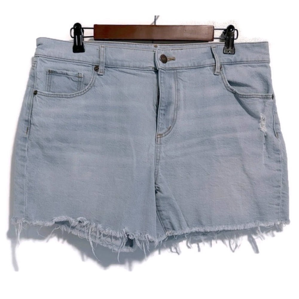 Light Wash Cutoff Jeans